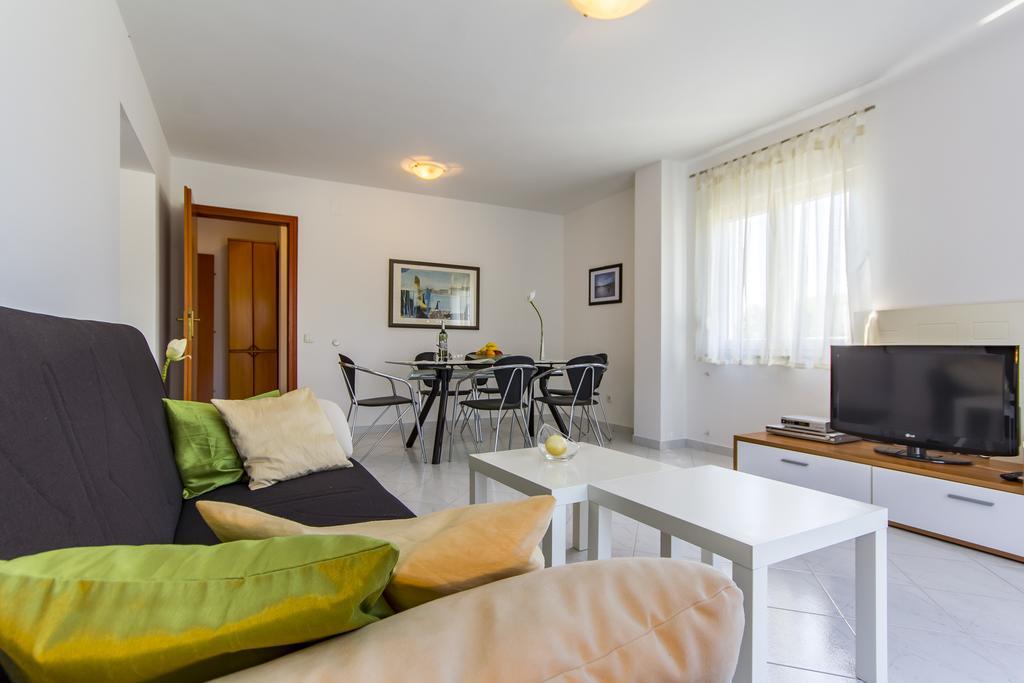 Apartments Alba 파자나 외부 사진