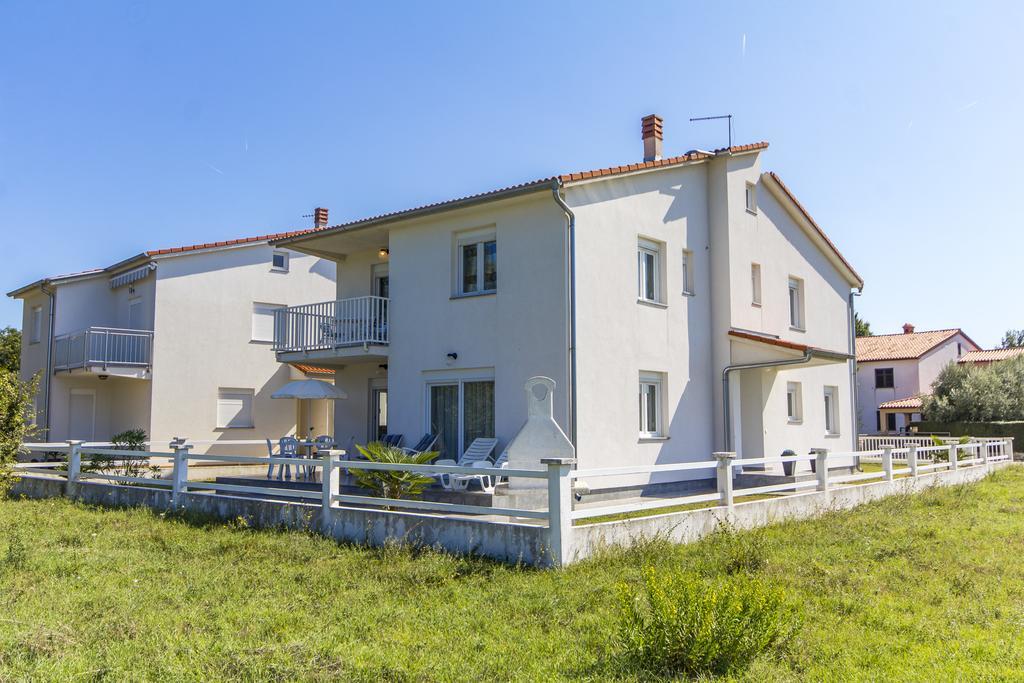 Apartments Alba 파자나 외부 사진