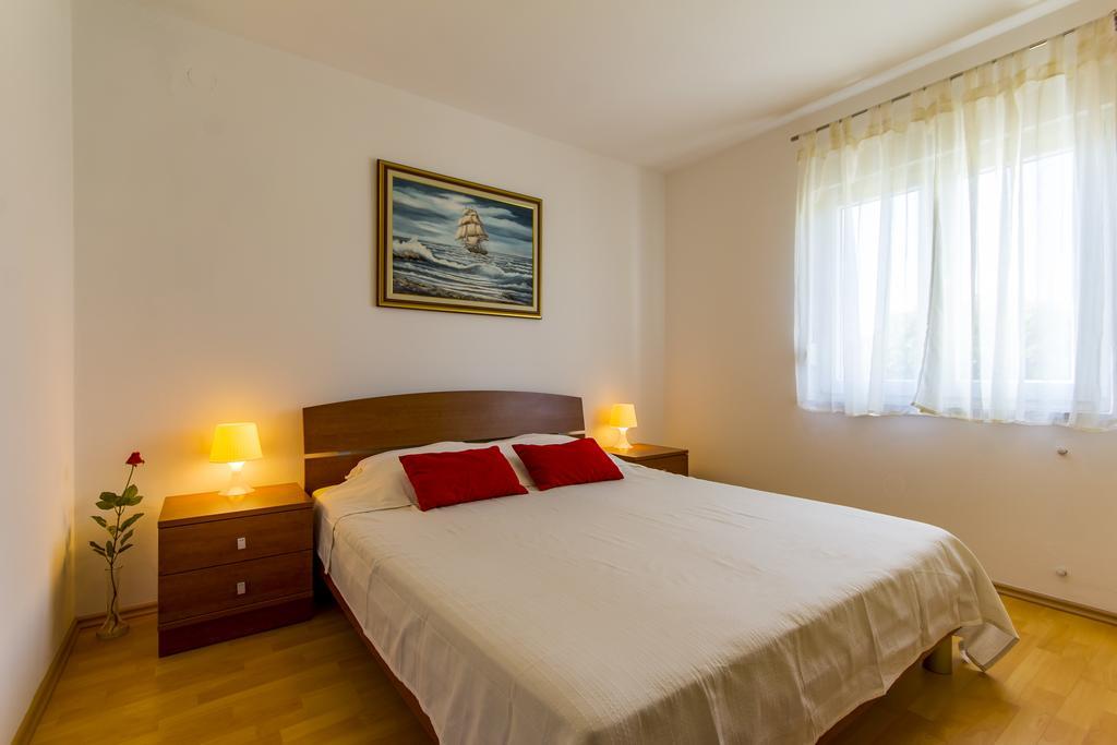 Apartments Alba 파자나 외부 사진